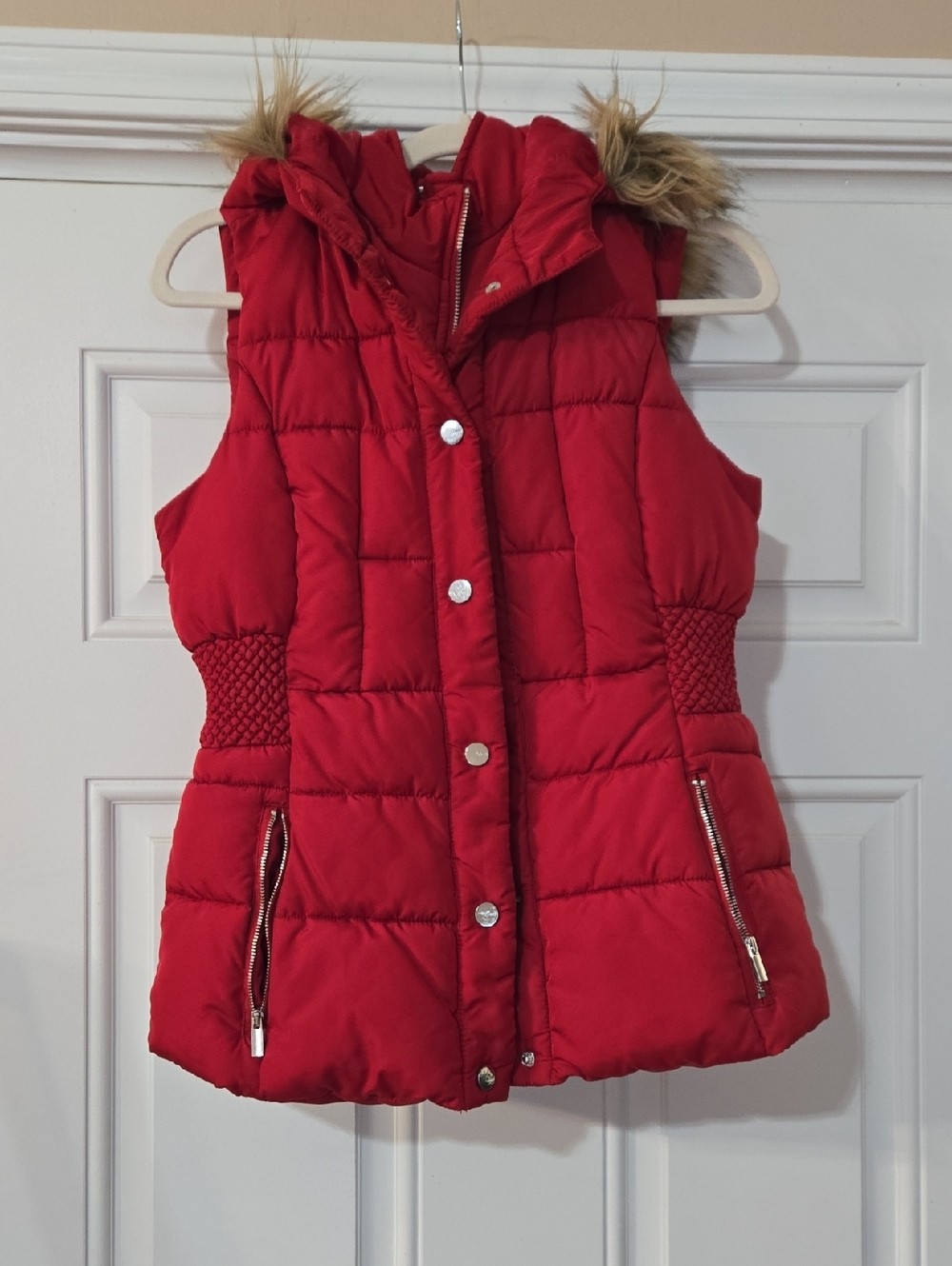 Guess Red Quilted Puffer Vest with Faux Fur Trim